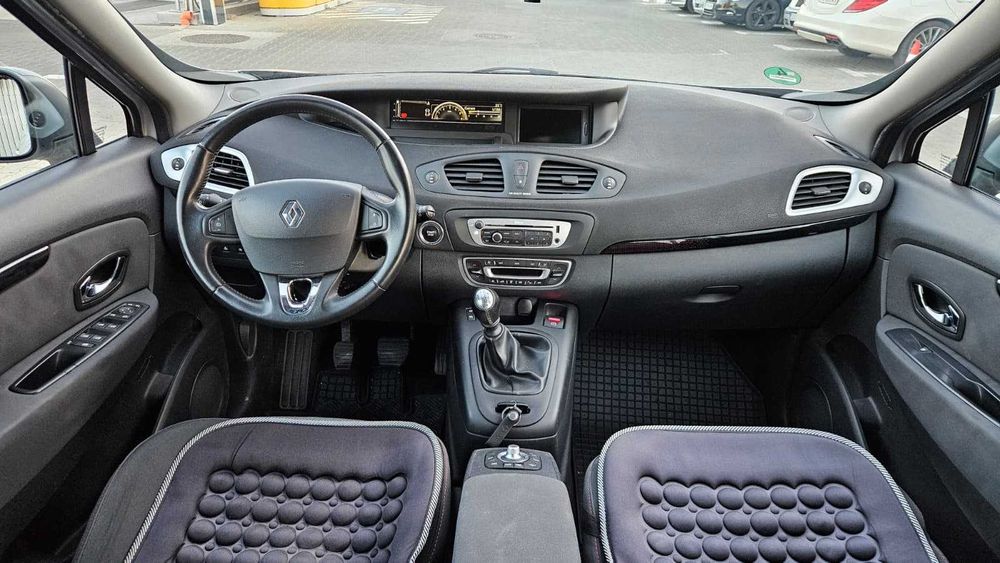 RENAULT Grand Scenic 2013 — imagine 3