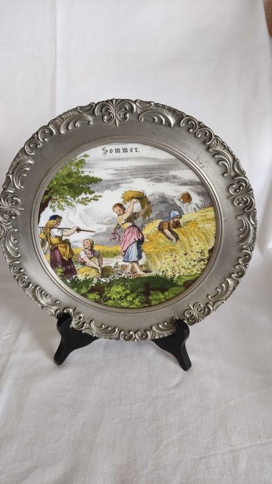 Двойка декоративни порцеланови чинии "Пролет" и "Лято"