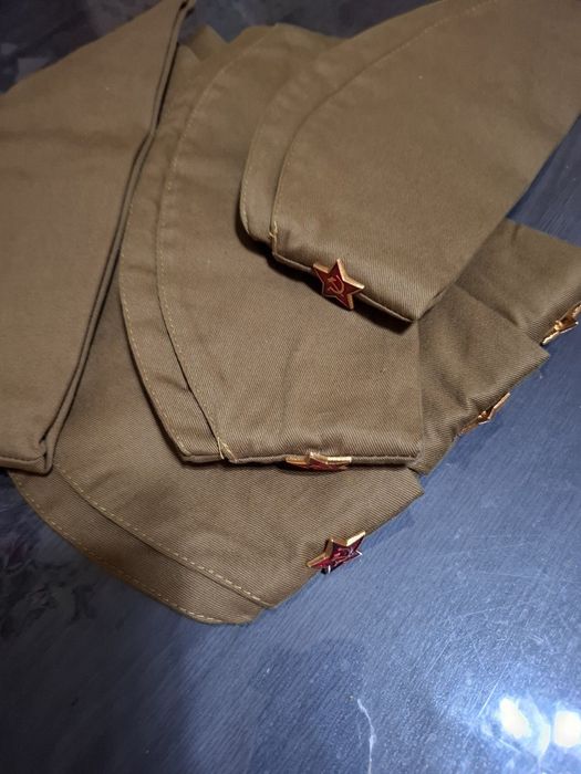 Пилотки качественные  для взрослых и деток