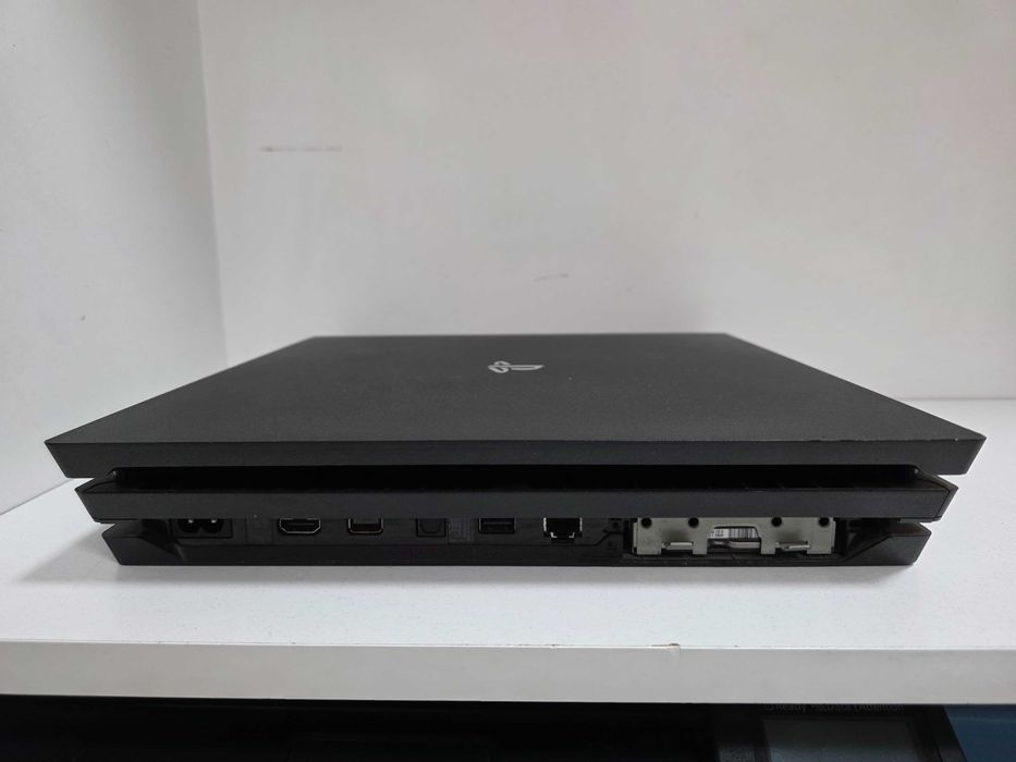 Play Station 4 Pro - KLI Amanet