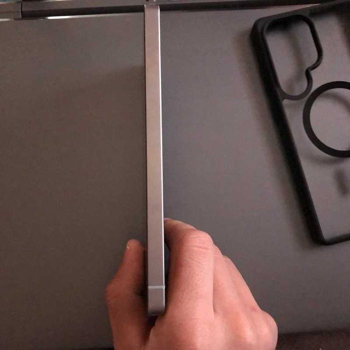 Vand Samsung Galaxy S25 Ultra 1TB stare impecabil