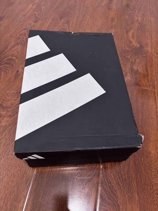 Новые кроссовки Adizero Evo SL