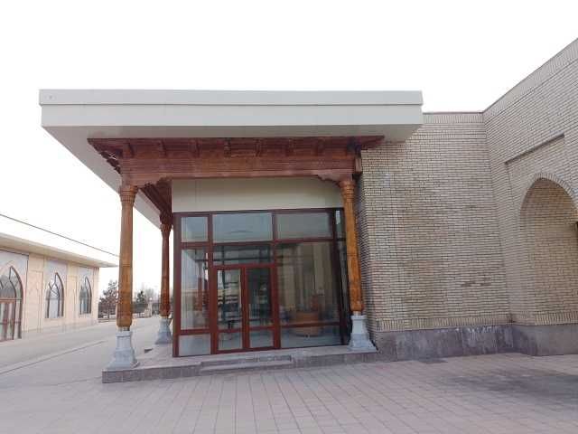 Noturar joy sotiladi