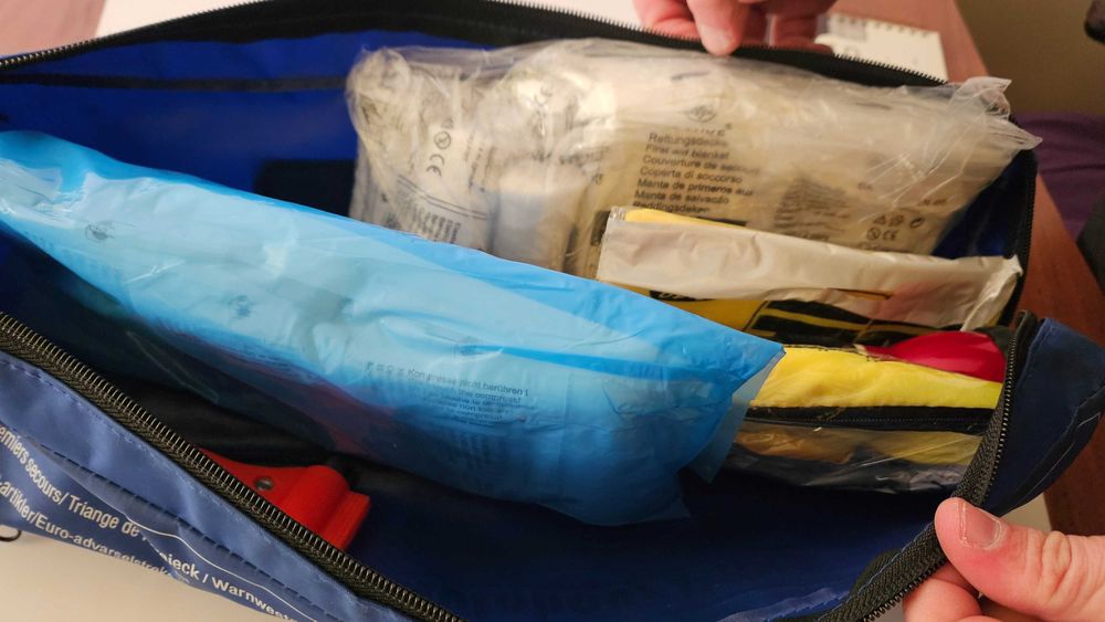 Авариен комплект за кола