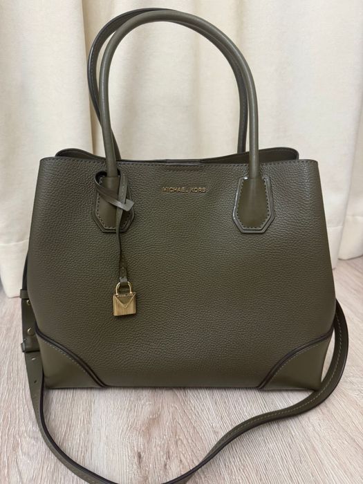 Продам сумку Michael Kors
