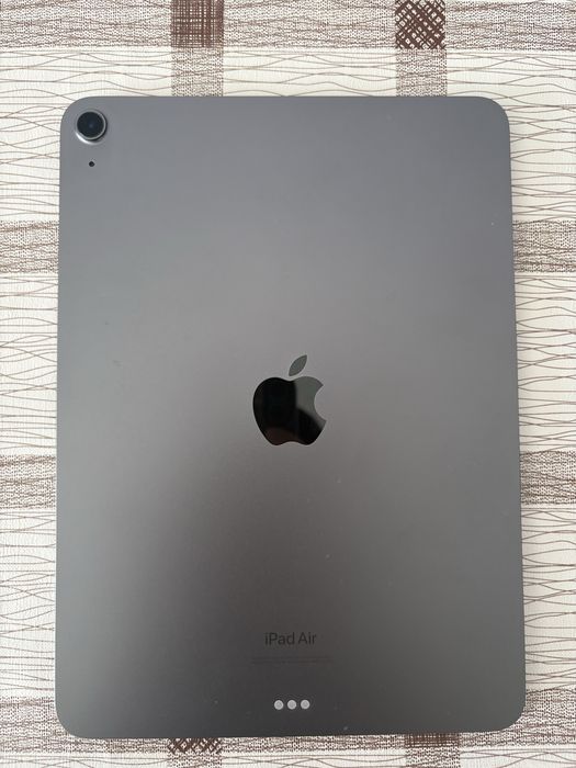 iPad Air 5 (M1) 256 GB Wi-Fi