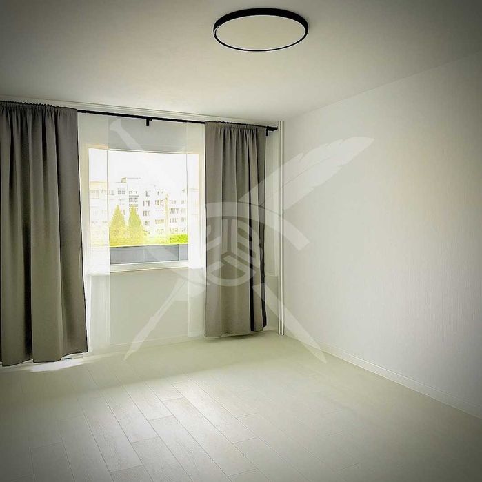 Дава се под наем Четиристаен апартамент в София, Младост 4 - 104 кв.м за 1375 € - Снимка #8