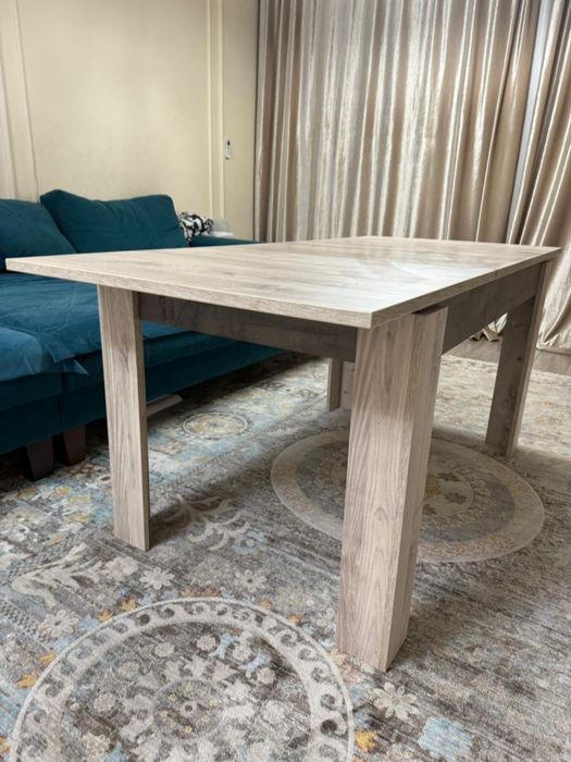 Продам стол в отличном состоянии