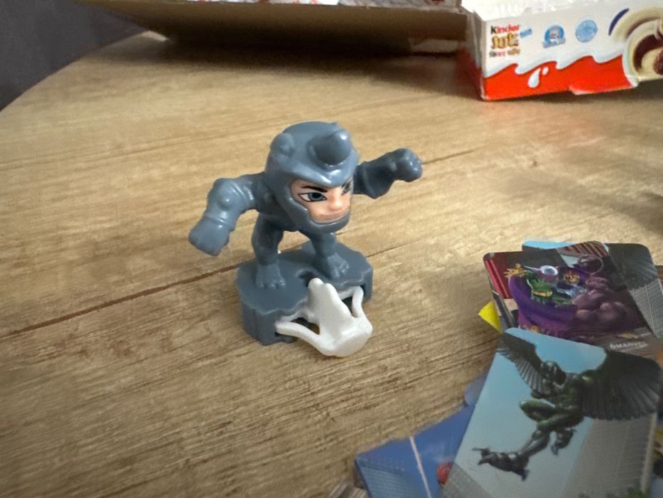 Spiderman Kinder Joy фигурки