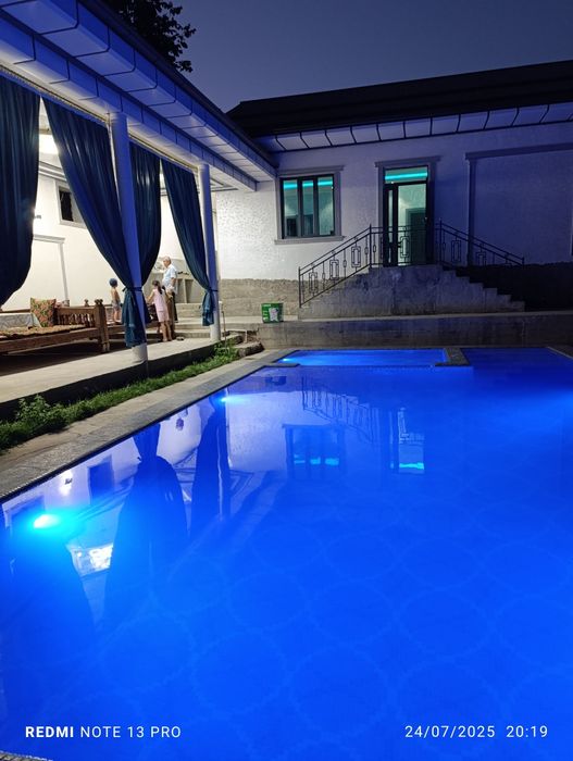 Oq tosh dacha bez makler