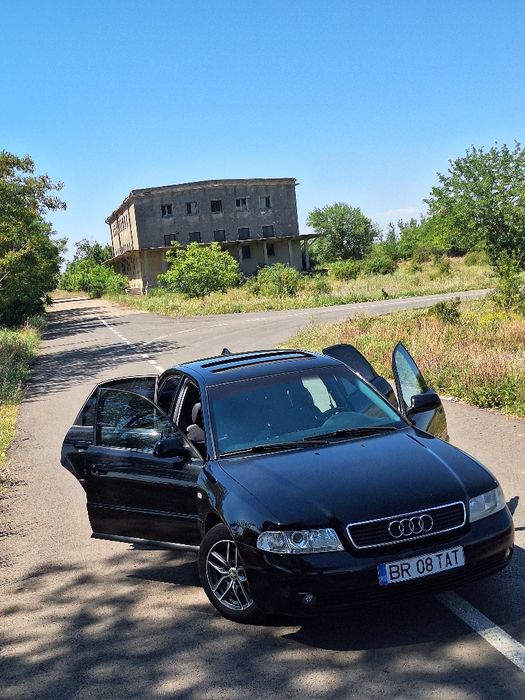 Vând Audi A4 B5 1.6