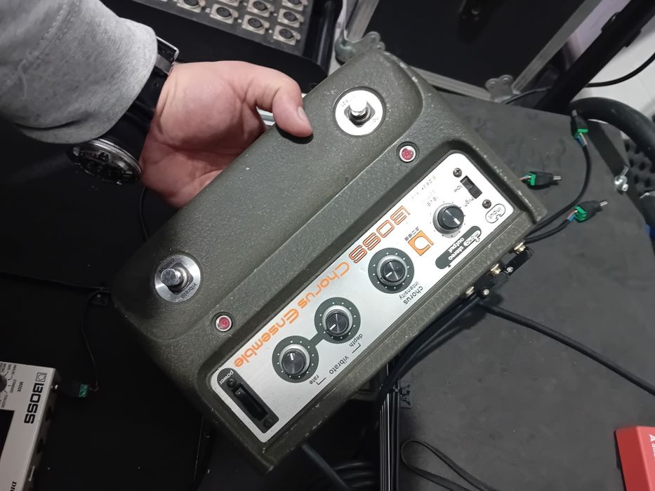 BOSS CE 1 CHORUS Ensemble Roland pedala chitara  ca marshall mesa