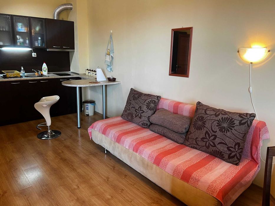 Продава се Двустаен апартамент в к.к. Слънчев бряг - 64 кв.м за 1235 €/кв.м - Снимка #1