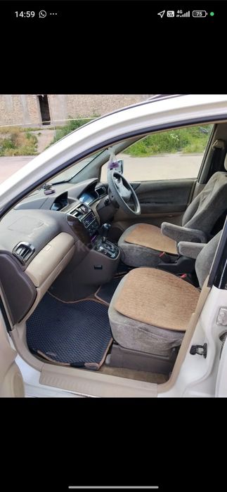Mitsubishi chariot