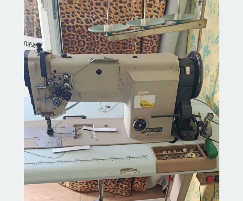 Двуиглова шевна машина