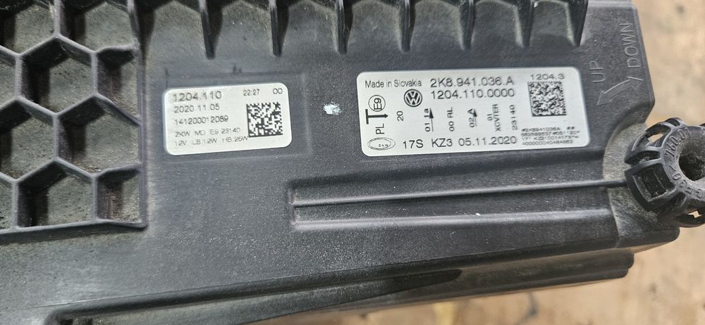 Фарове за Vw caddy след 2020г bi led