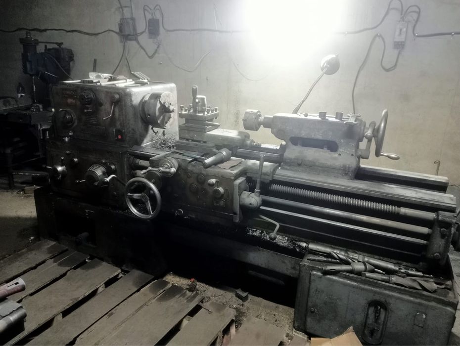 Продается токарный станок