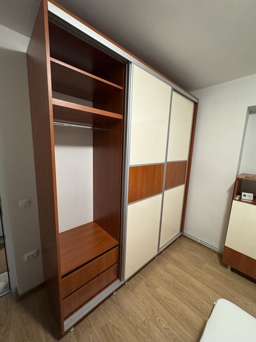 Vand mobilier apartament nou
