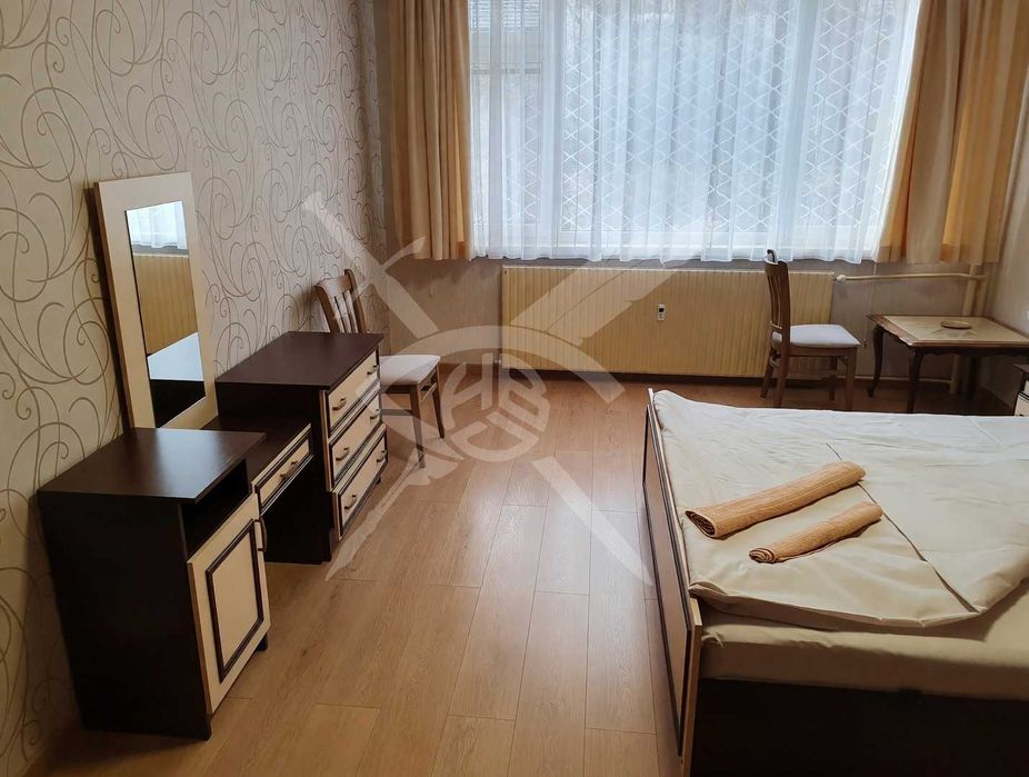 Тристаен апартамент в жк. Зона Б-5 №94307