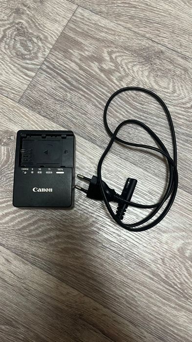 Продам зарадку на канон!