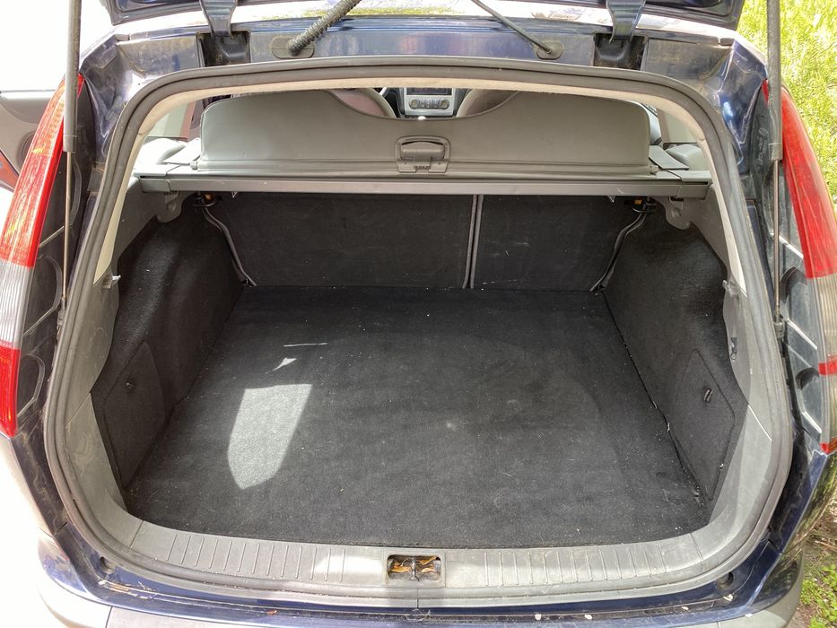 Vand/Schimb cu moto Ford Focus MK2 1.6 TDCi