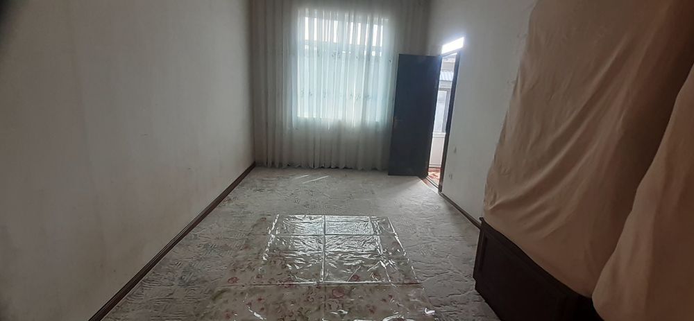 Уй сотилади 1.5 суту 4 хона