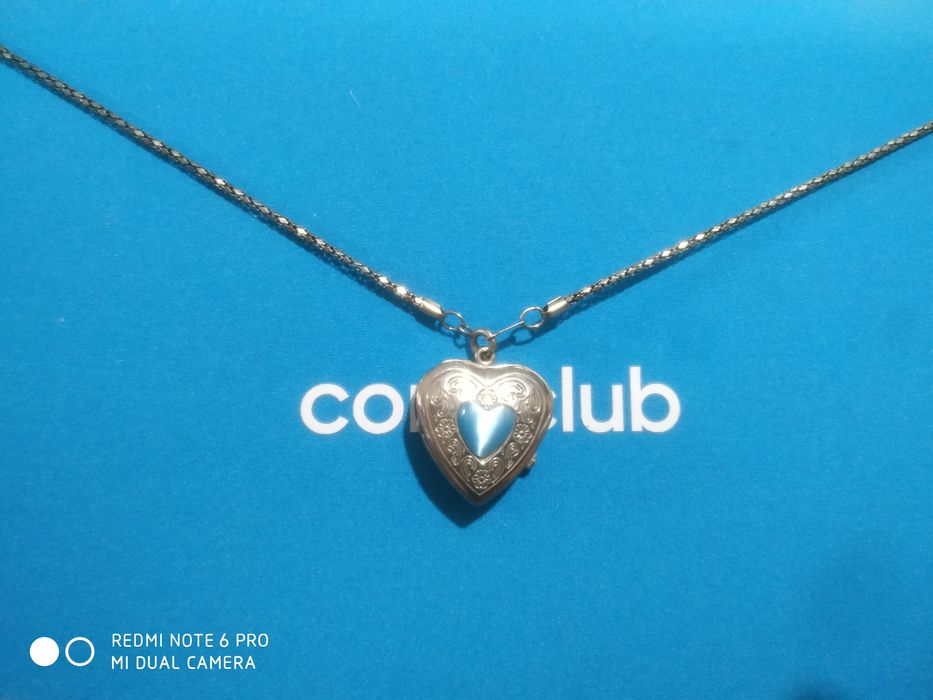 Продаеться кулон - часы