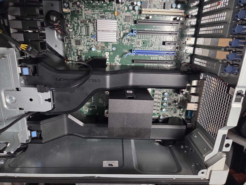 Workstation DELL Precision T5810