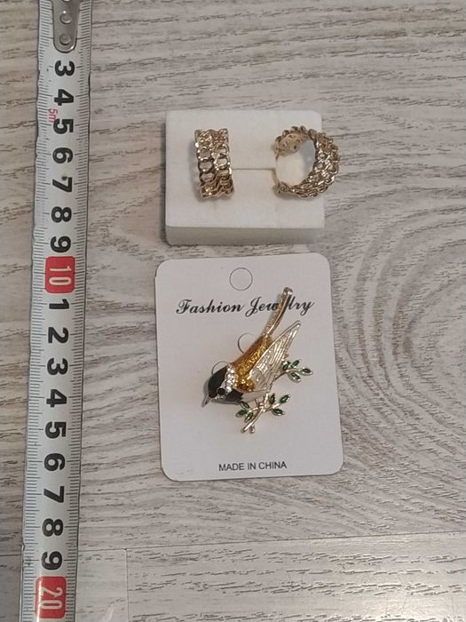 Комплект бижута обеци и брошка