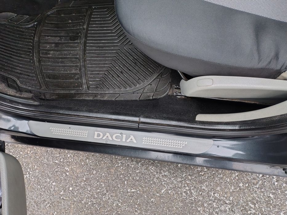 Vând logan 1 an 2008