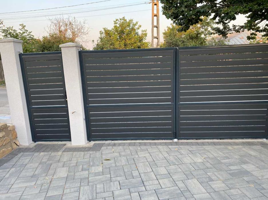 Poartă auto și pietonală din metal – solidă, durabilă, preț negociabil