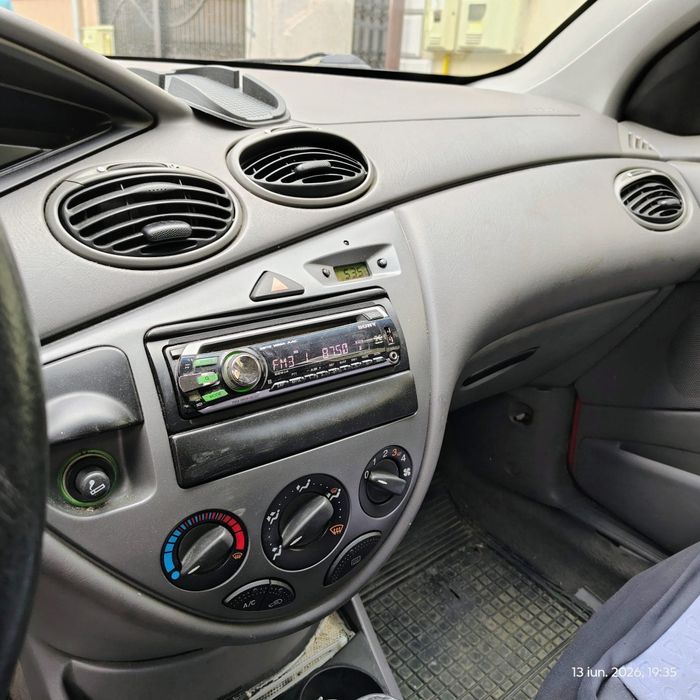 FORD Focus 2001 — imagine 3