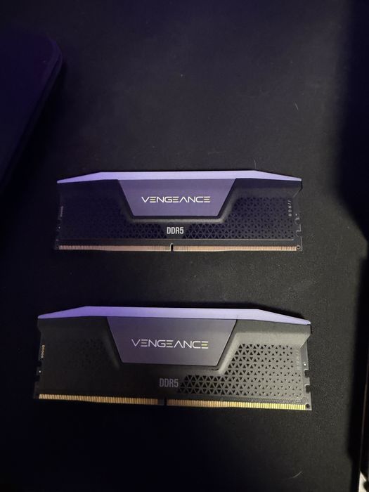 Vand kit placa de baza procesor ram si cooler… se pot vinde si separat