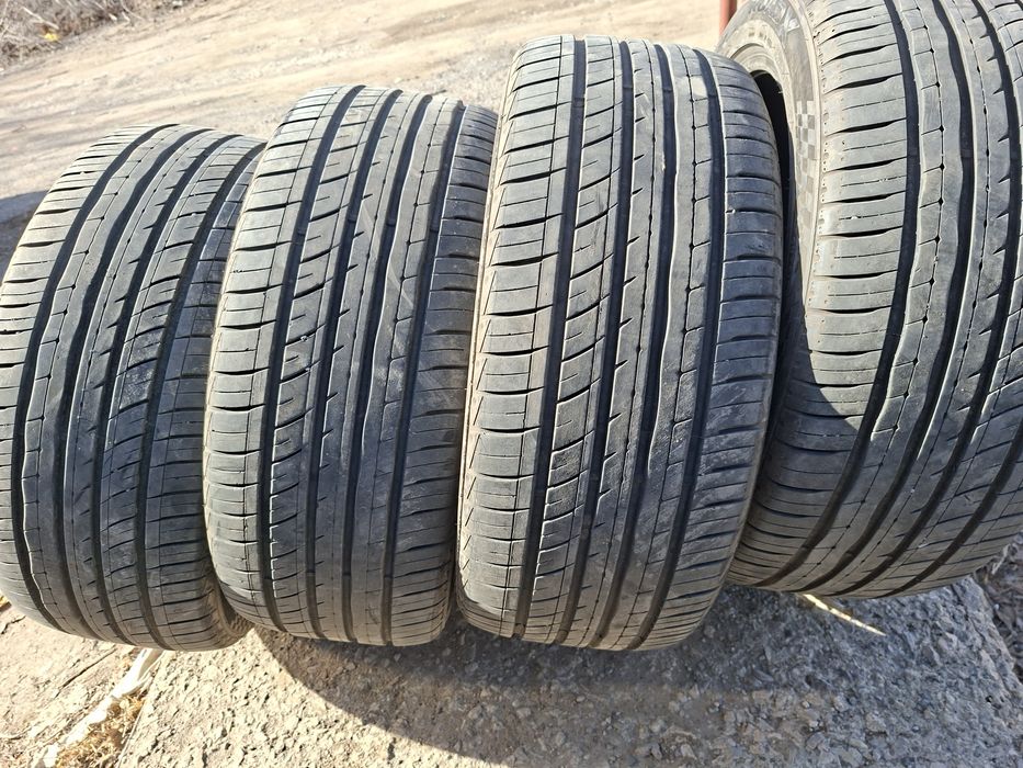 Продам шины 235/45/18 Китай