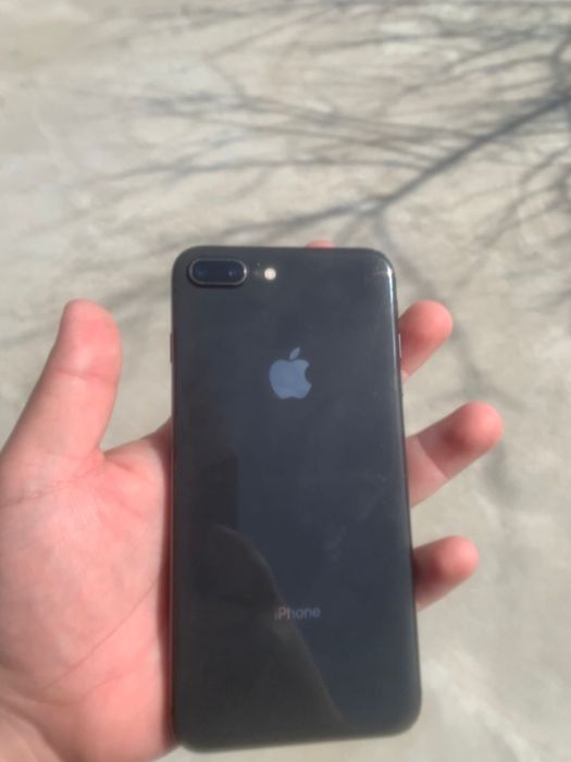 Apple 8+ айфон 8+
