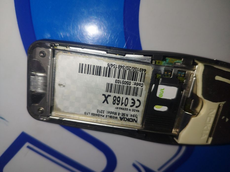 ! Първа серия ! Nokia 3210 със слайд панел , отлична