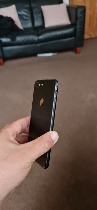 Iphone 7 plus 128gb.