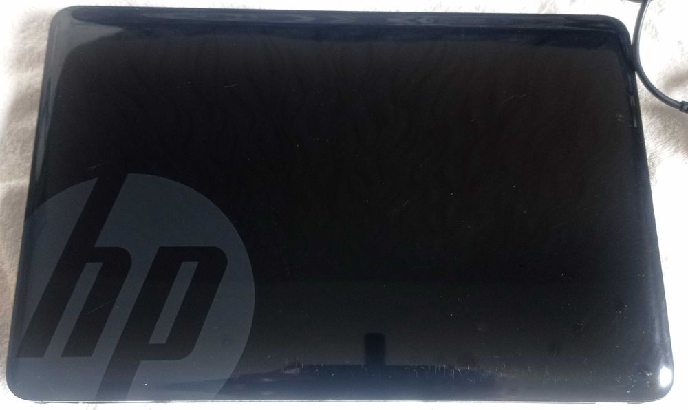 Лаптоп HP 2000 TPN-I108