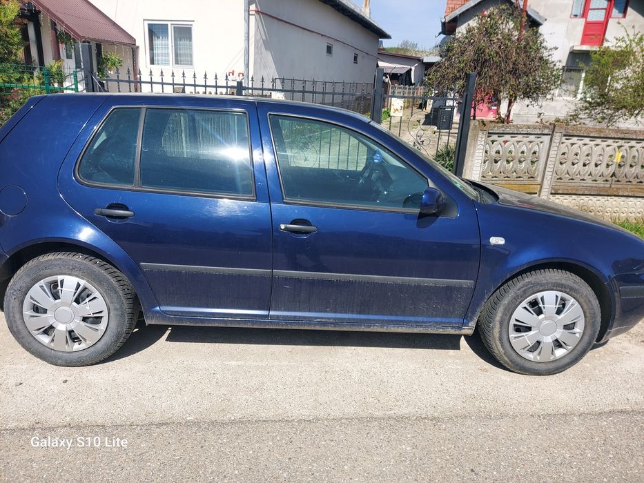 Vând VW Golf 4 1.6 16V  2001