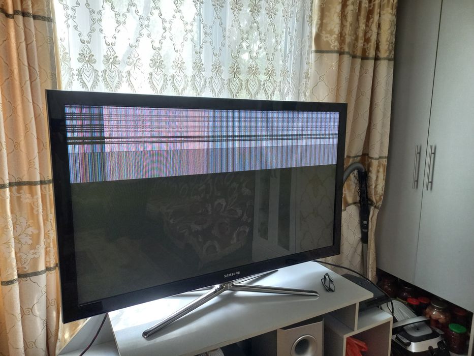 Продам телевизор