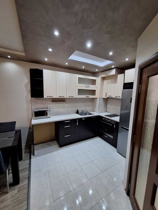 Продава се Двустаен апартамент в Пловдив, Кючук Париж - 64 кв.м за 1096 €/кв.м - Снимка #2