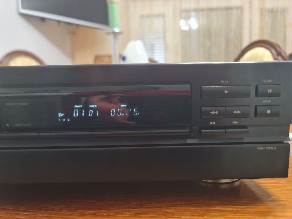 Vand CD player Denon DCD 2560