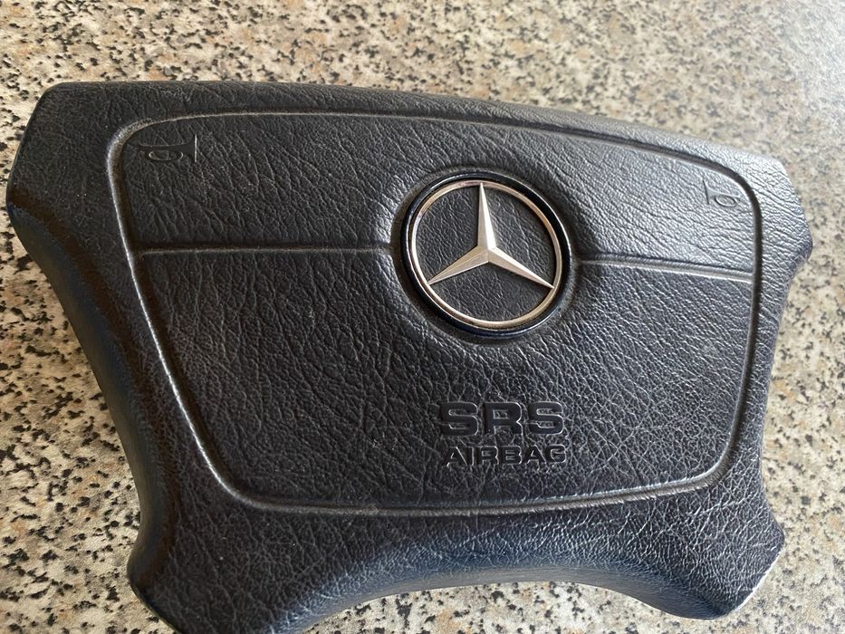 Airbag с хром емблема за Мерцедес W124 / E-class и ляв стоп за CL W215