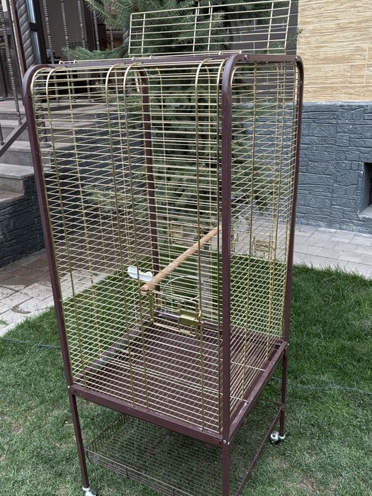 Клетка - вальер для попугаев , птиц.