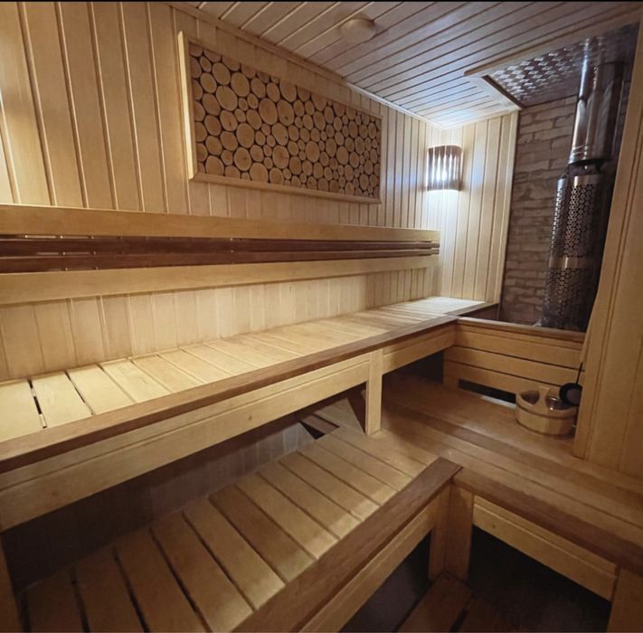 Баный двор  в центре города