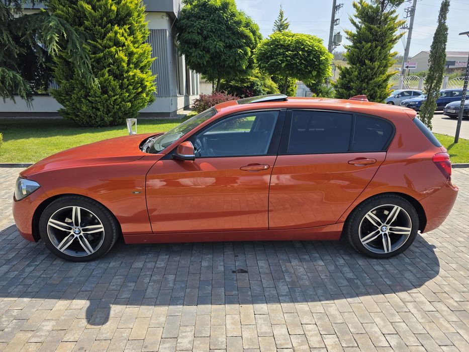 BMW F20 SportLine # 120d # 2.0 Diesel 184 cp # CUTIE AUTOMATA 8+1 # Navigatie mare CIC # Trapa #  Culoare deosebita