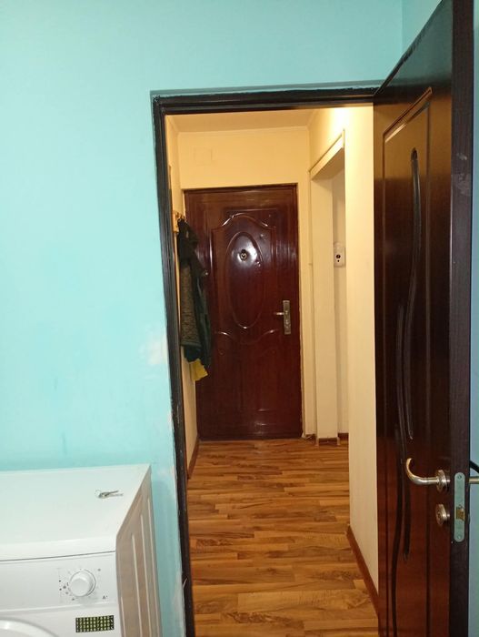 Închiriez garsoniera 25 mp decomandată in bloc de apartamente et.5-5.Zona Inel1.pret 1300ron + o luna garantie