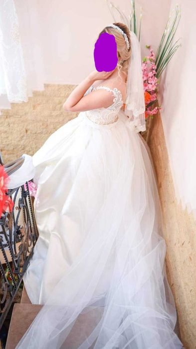 Rochie mireasa model deosebit XS
