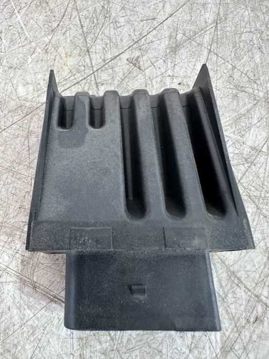Dezmembrari Releu pompa combustibil VW Caddy fab 2025 cod piesa 3Q0906121E