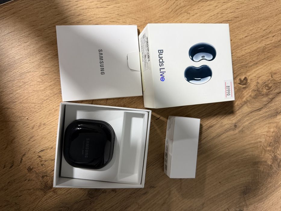 Продам наушники Samsung